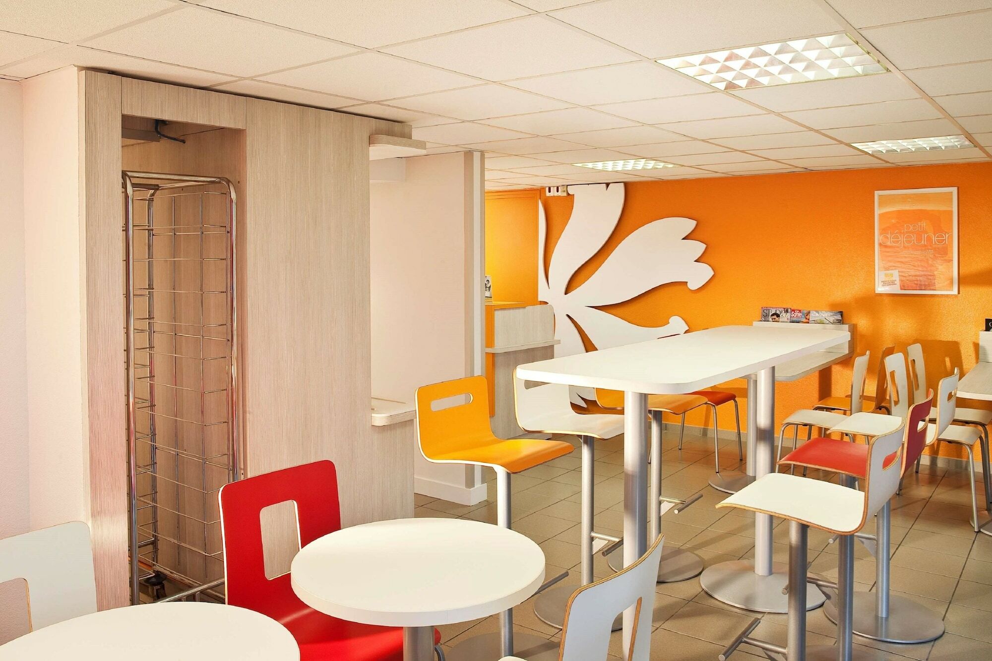 Premiere Classe Valenciennes Ouest Petite Foret Exterior foto